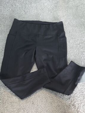 Danskin Black High-Waist Performance Leggings with Side Pockets